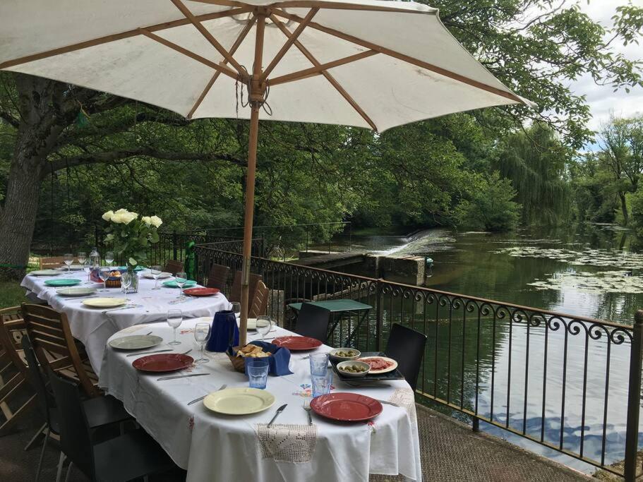 Willa Magnifique Moulin Proche Chablis, Jacuzzi Et Riviere Annay-sur-Serein Zewnętrze zdjęcie
