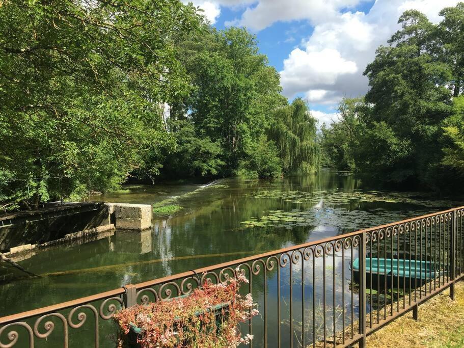 Willa Magnifique Moulin Proche Chablis, Jacuzzi Et Riviere Annay-sur-Serein Zewnętrze zdjęcie