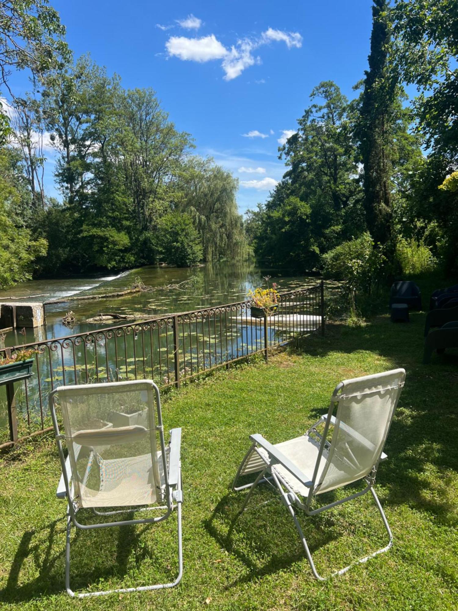 Willa Magnifique Moulin Proche Chablis, Jacuzzi Et Riviere Annay-sur-Serein Zewnętrze zdjęcie
